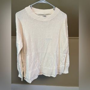 New Impact Collection by United By Blue Medium Women Crew Sweater White Cap Grey